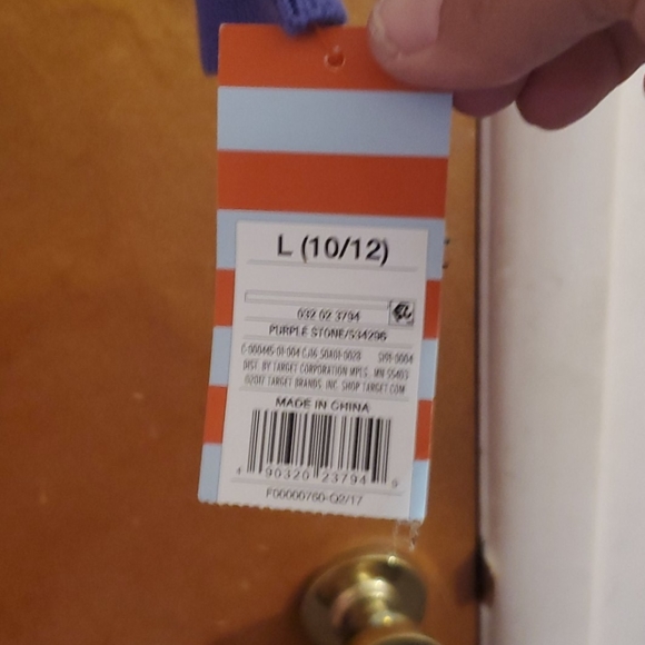 Sweater - Picture 2 of 3